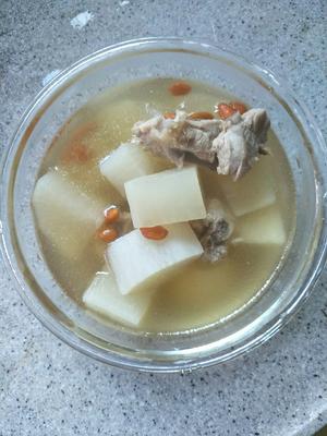 白萝卜枸杞排骨汤的做法 步骤5