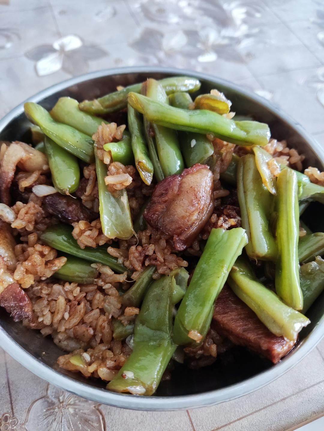 家常快手菜 电饭煲焖饭（扁豆肉饭）