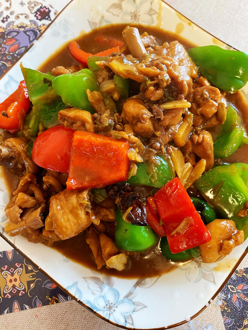 小雯雯滴小生活做的生炒鸡 下饭菜哦