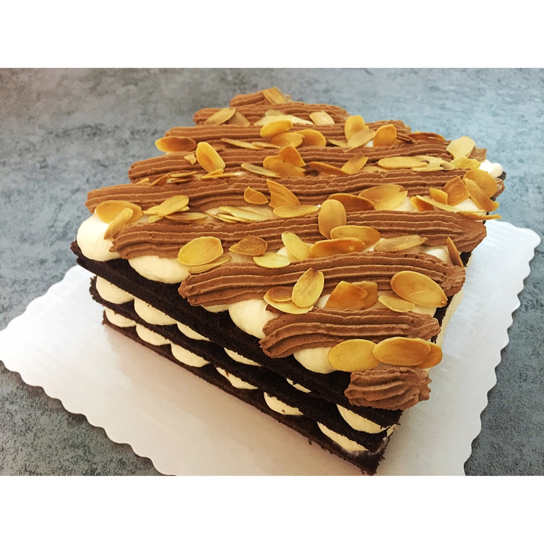 乳酪巧克力方形蛋糕