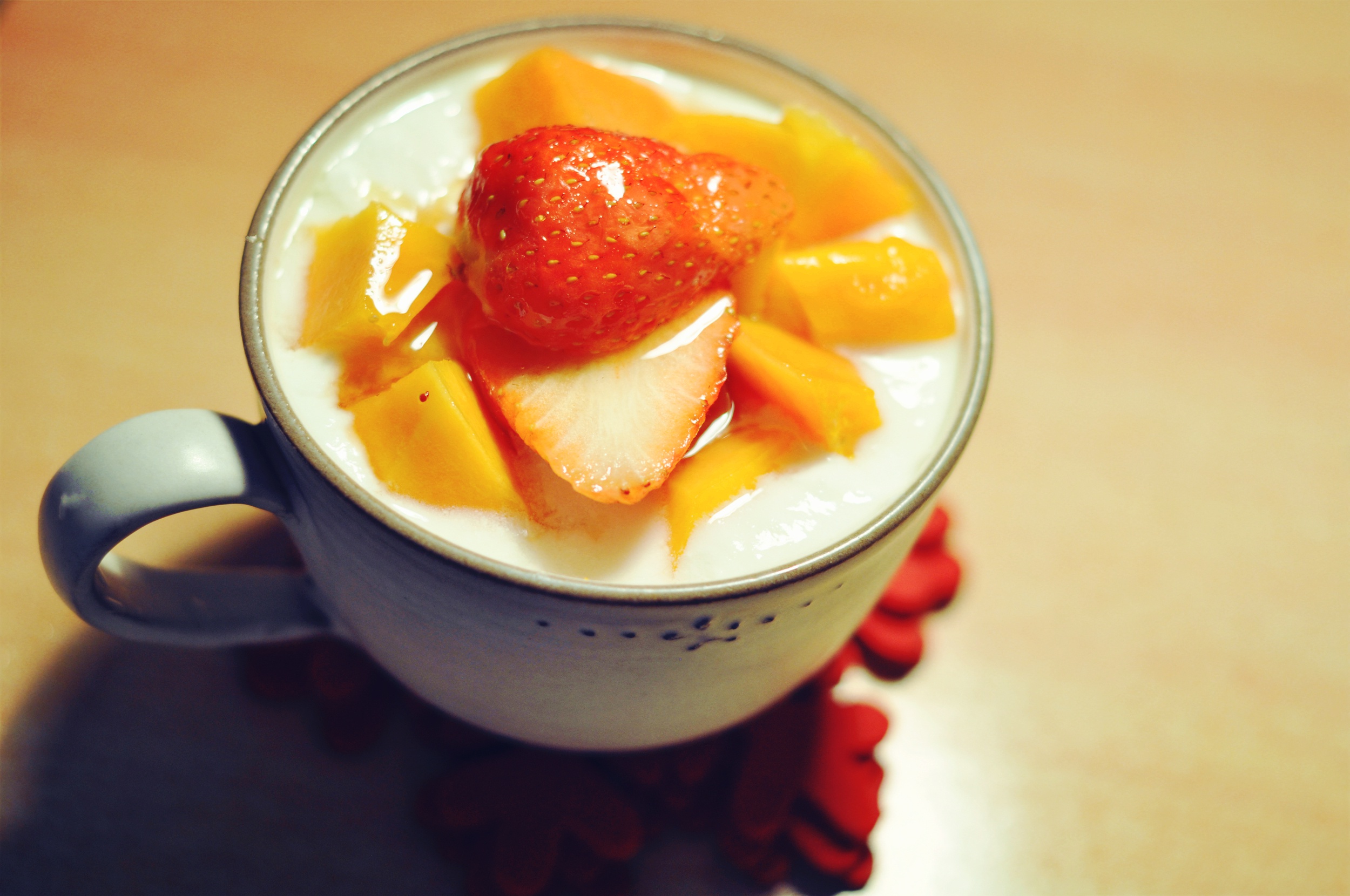 freeze静做的水果酸奶