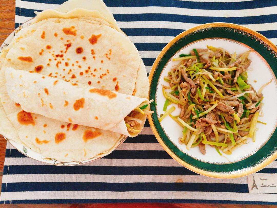 安心已被别人占用做的春饼的做法(北方习俗吃的摊春饼)