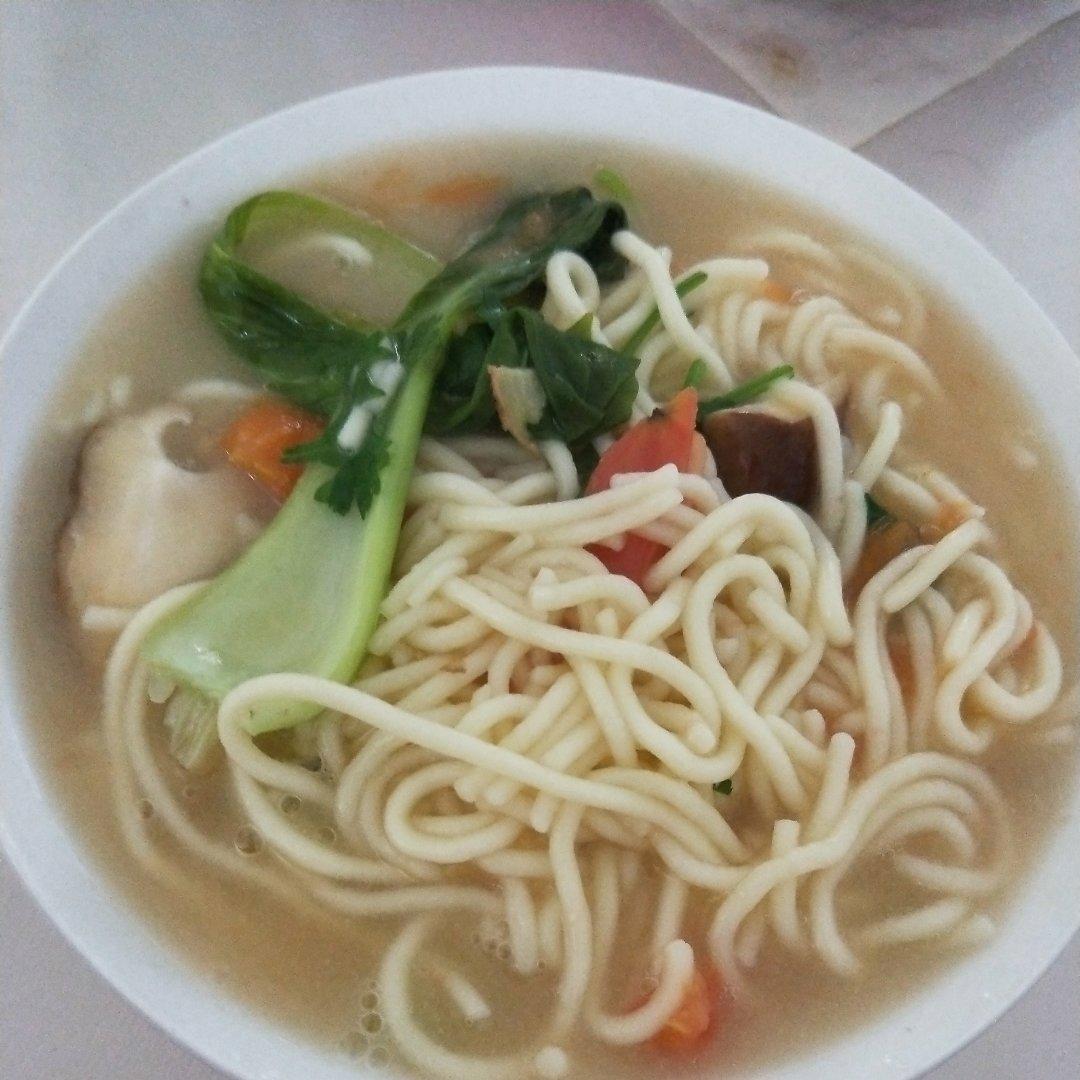 热汤面