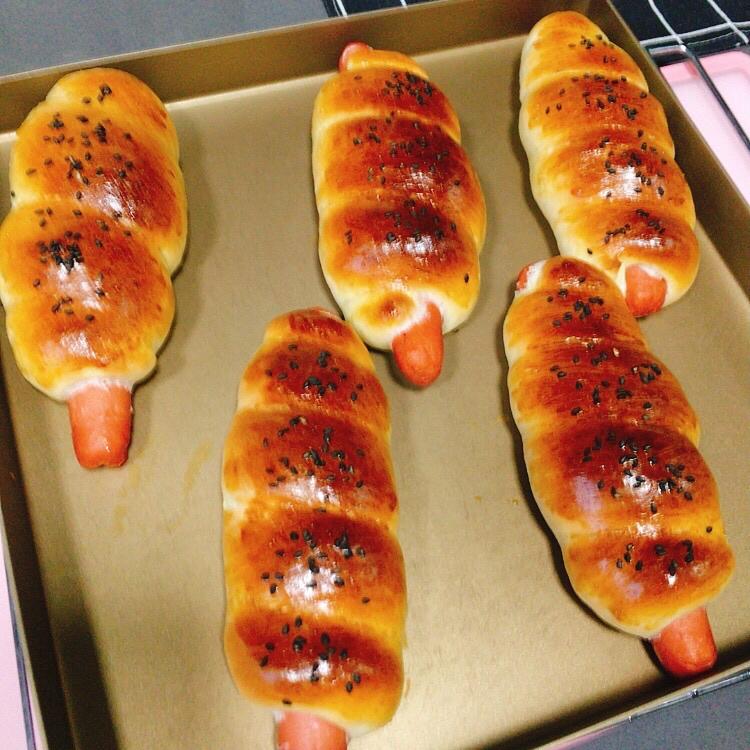 热狗面包卷