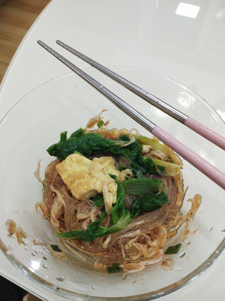 万能凉拌菜料汁（凉拌菠菜粉丝）