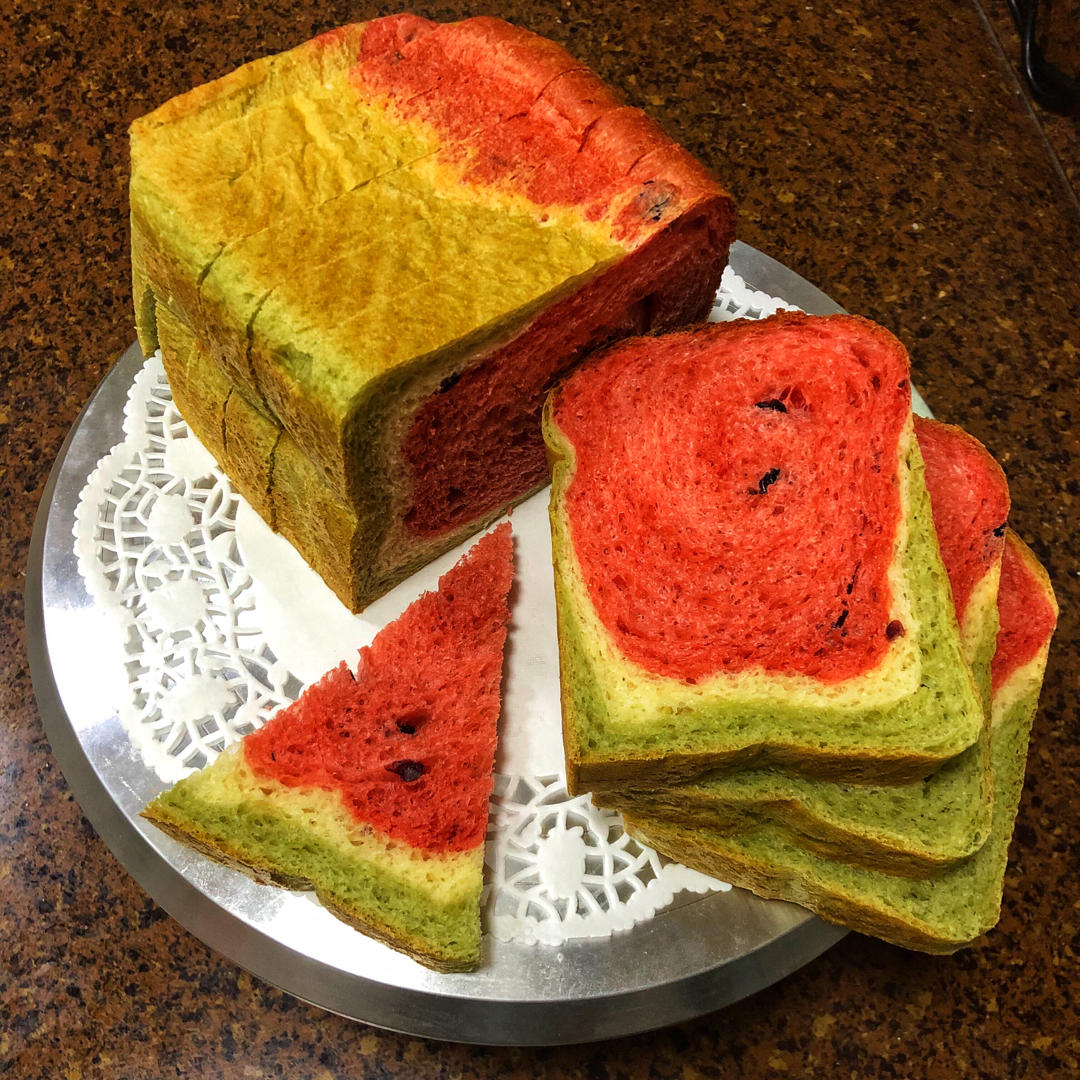 sunny锵锵锵锵做的超简单的西瓜吐司