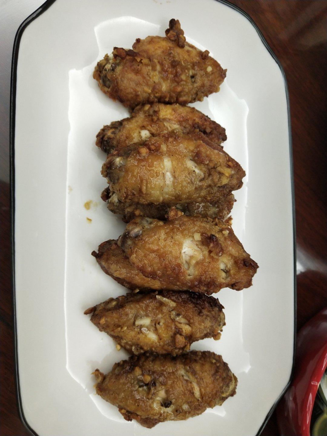 美味的蒜香鸡翅