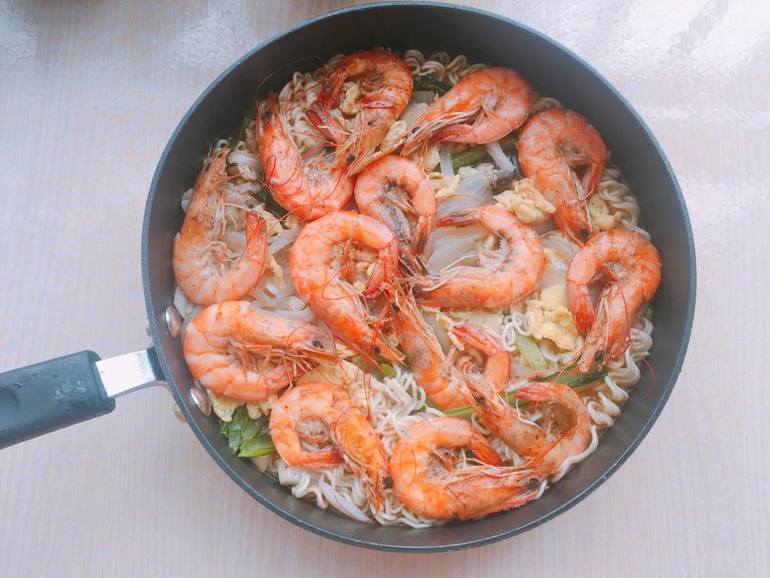 十分钟快手鲜虾面