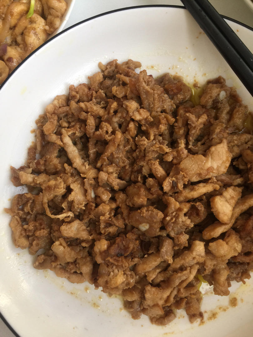 好吃到爆的京酱肉丝‼️酱汁浓郁～新手零失败