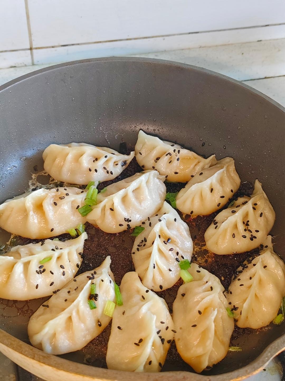 确保零失败 的日料店🥟冰花煎饺🥟