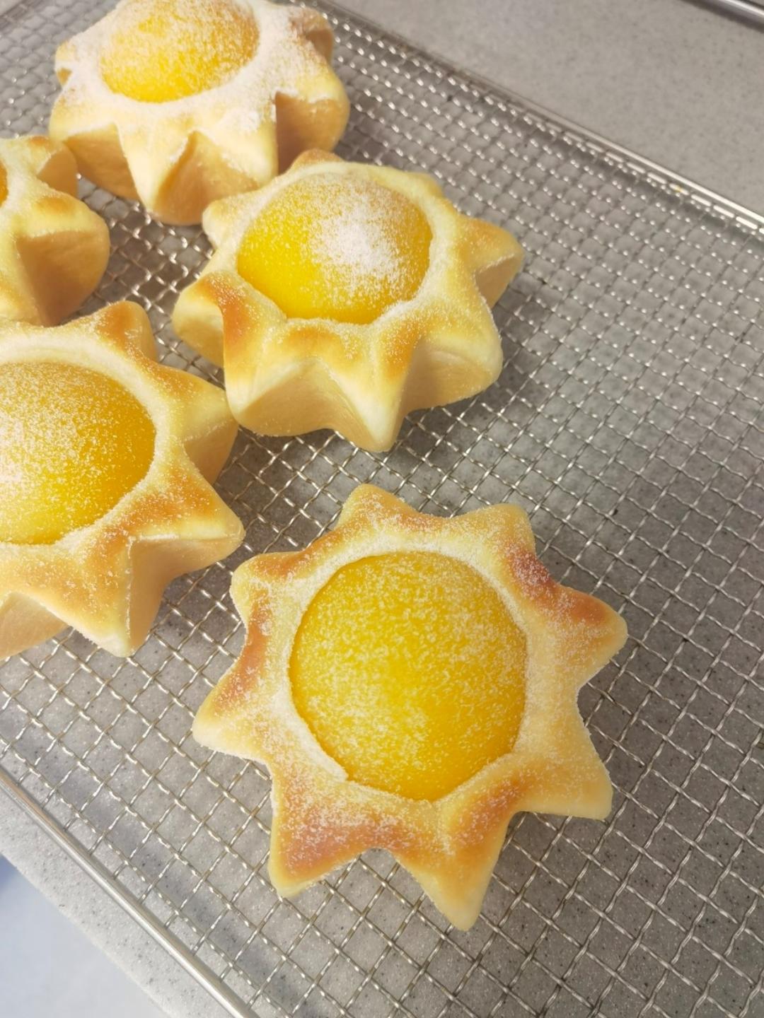 星星花🌟黄桃乳酪面包