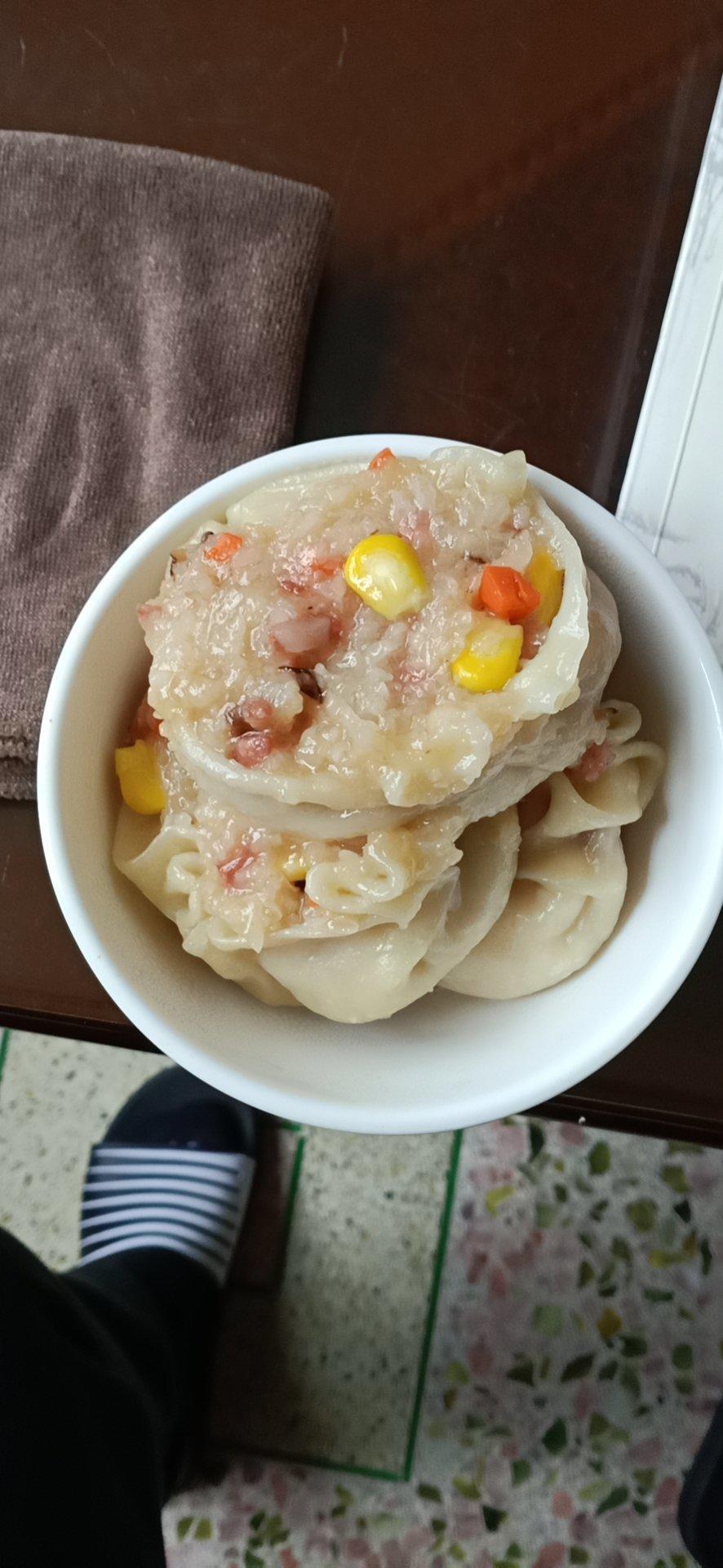 饺子皮咸蛋黄烧麦