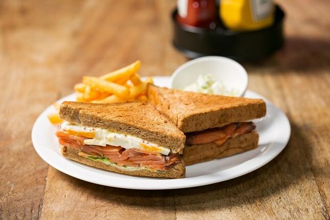 外表简单内心不简单的三明治的做法