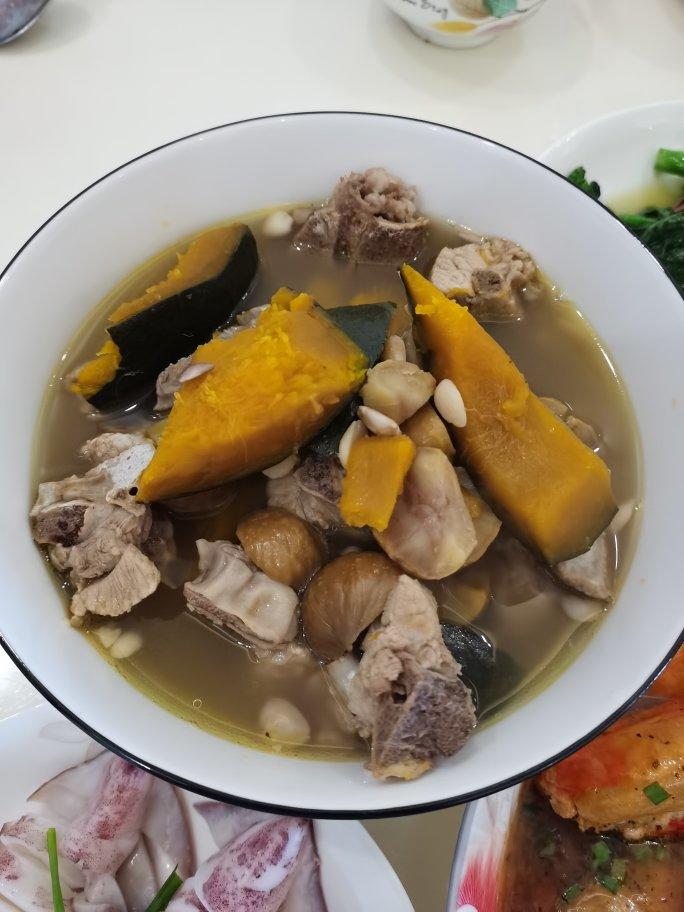 南瓜栗子猪骨汤-教你煲广东汤