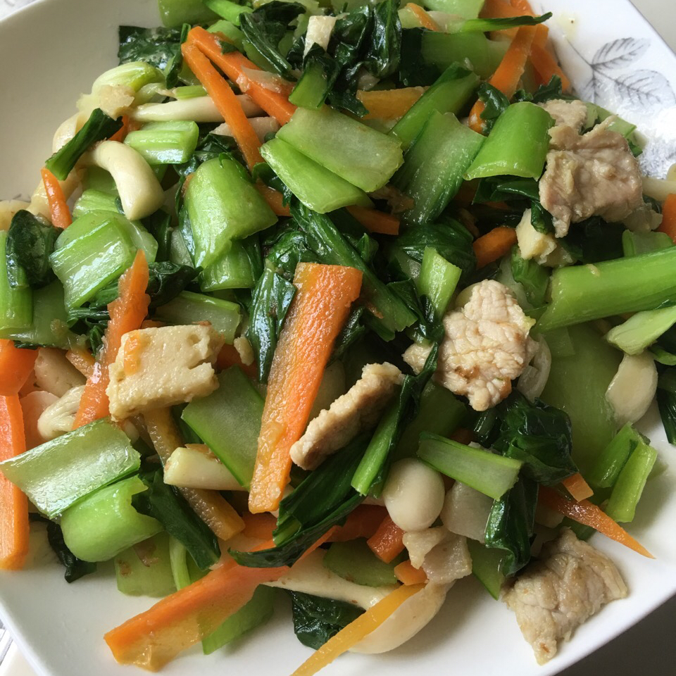 kawa囡囡做的青菜炒肉丝