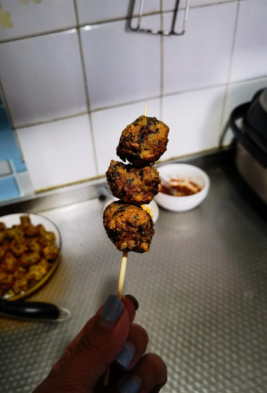 裙带菜豆腐丸子