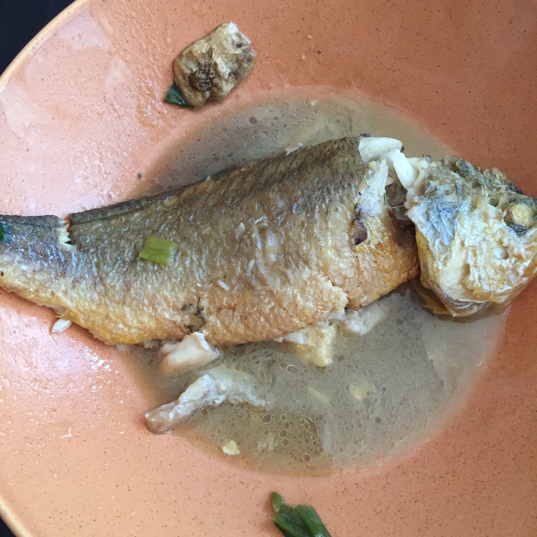 红烧黄鱼—鱼皮不破的小窍门