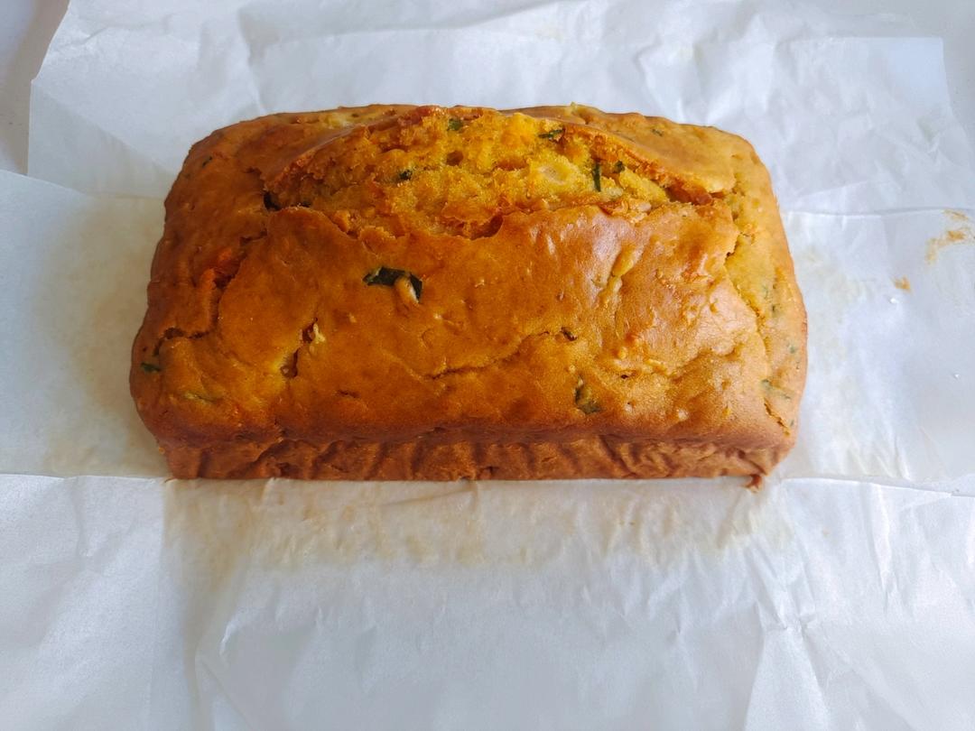 香葱肉松咸蛋糕，中粉版，比稻香村滴紫菜肉松好次~