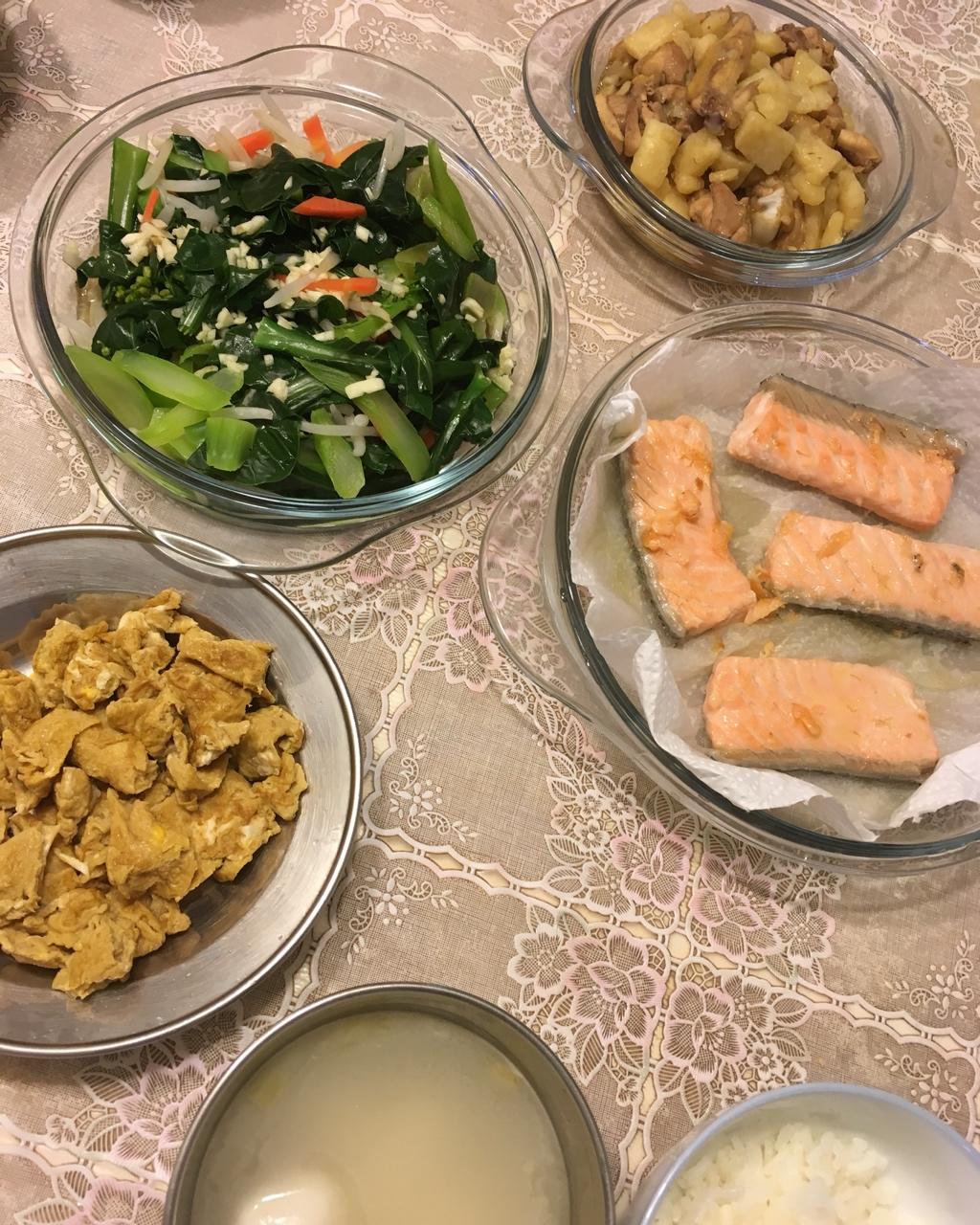 土豆炖鸡块