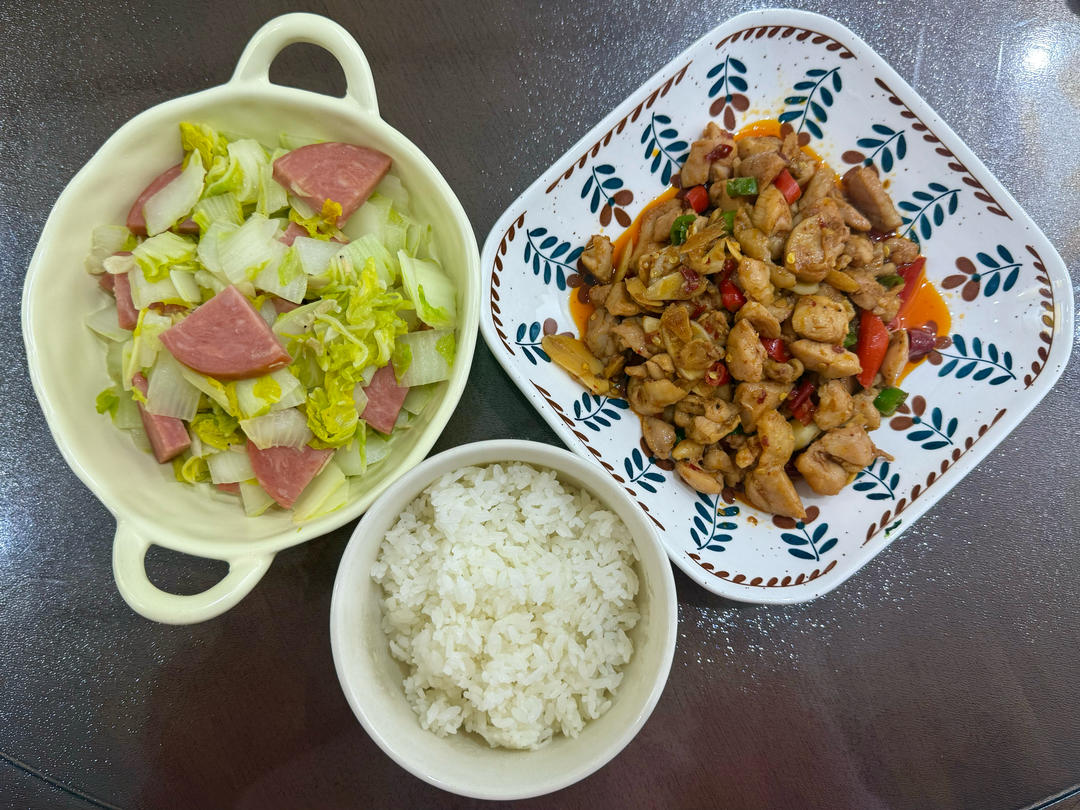 小炒鸡（鲜辣入味很下饭）