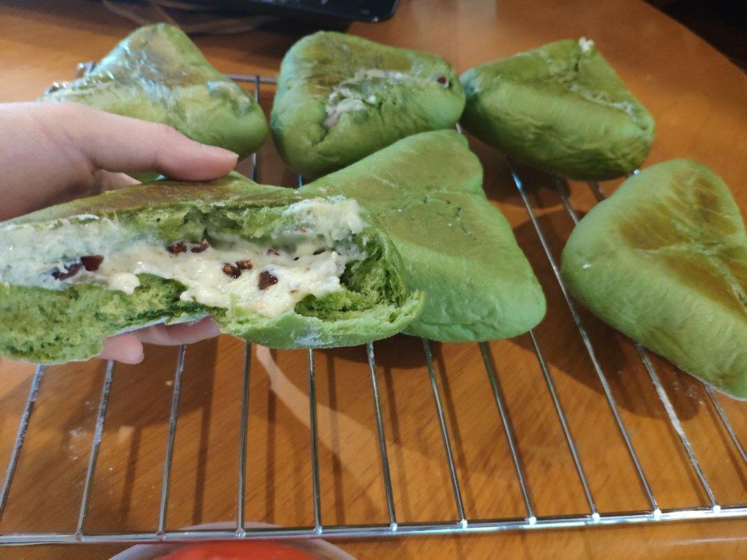 抹茶豆沙奶酪软欧包