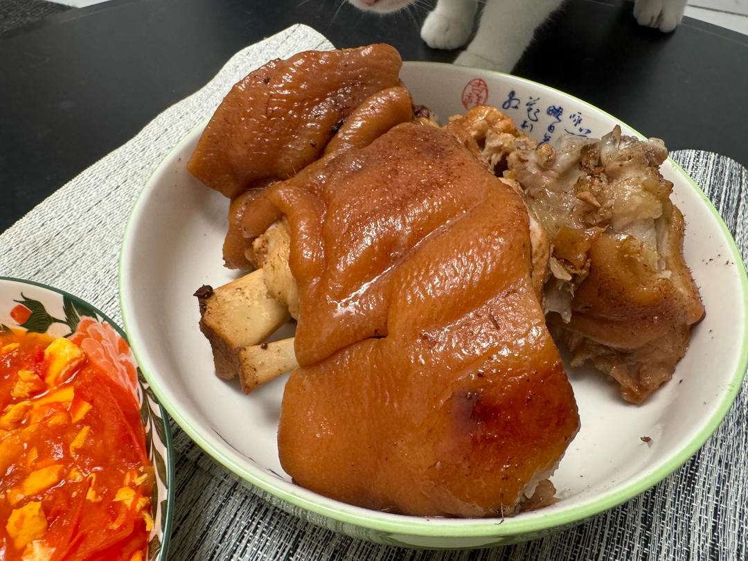 红烧肘子
