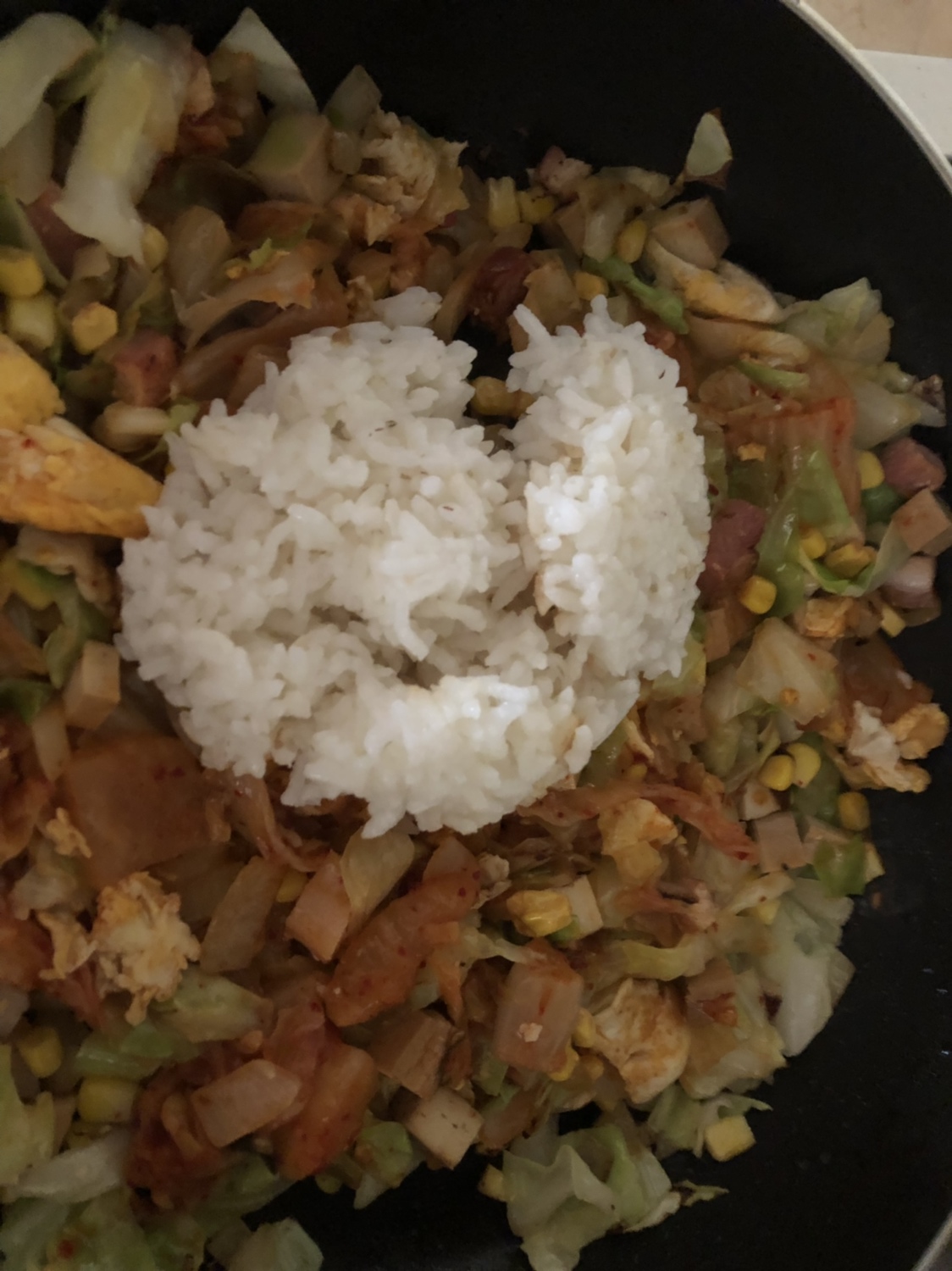 超好吃的大杂烩辣白菜炒饭的做法 步骤10