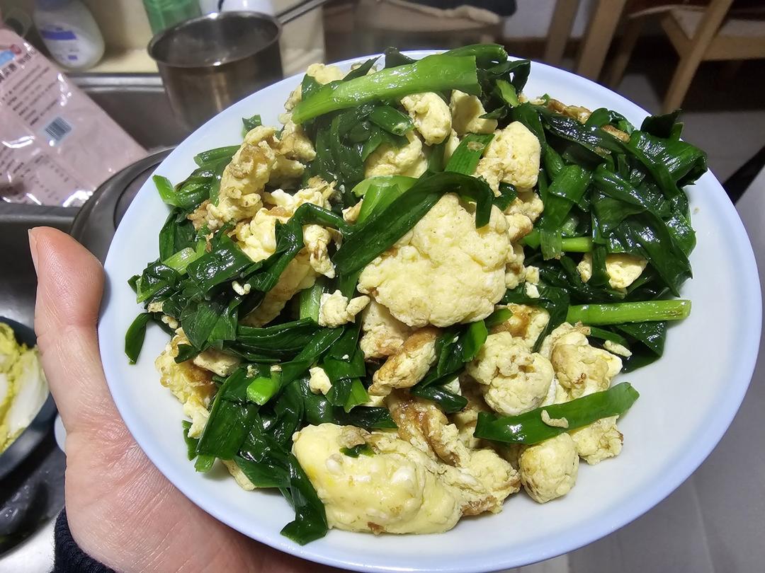 韭菜炒鸡蛋——三分钟快手下饭菜 掌握火候的秘诀