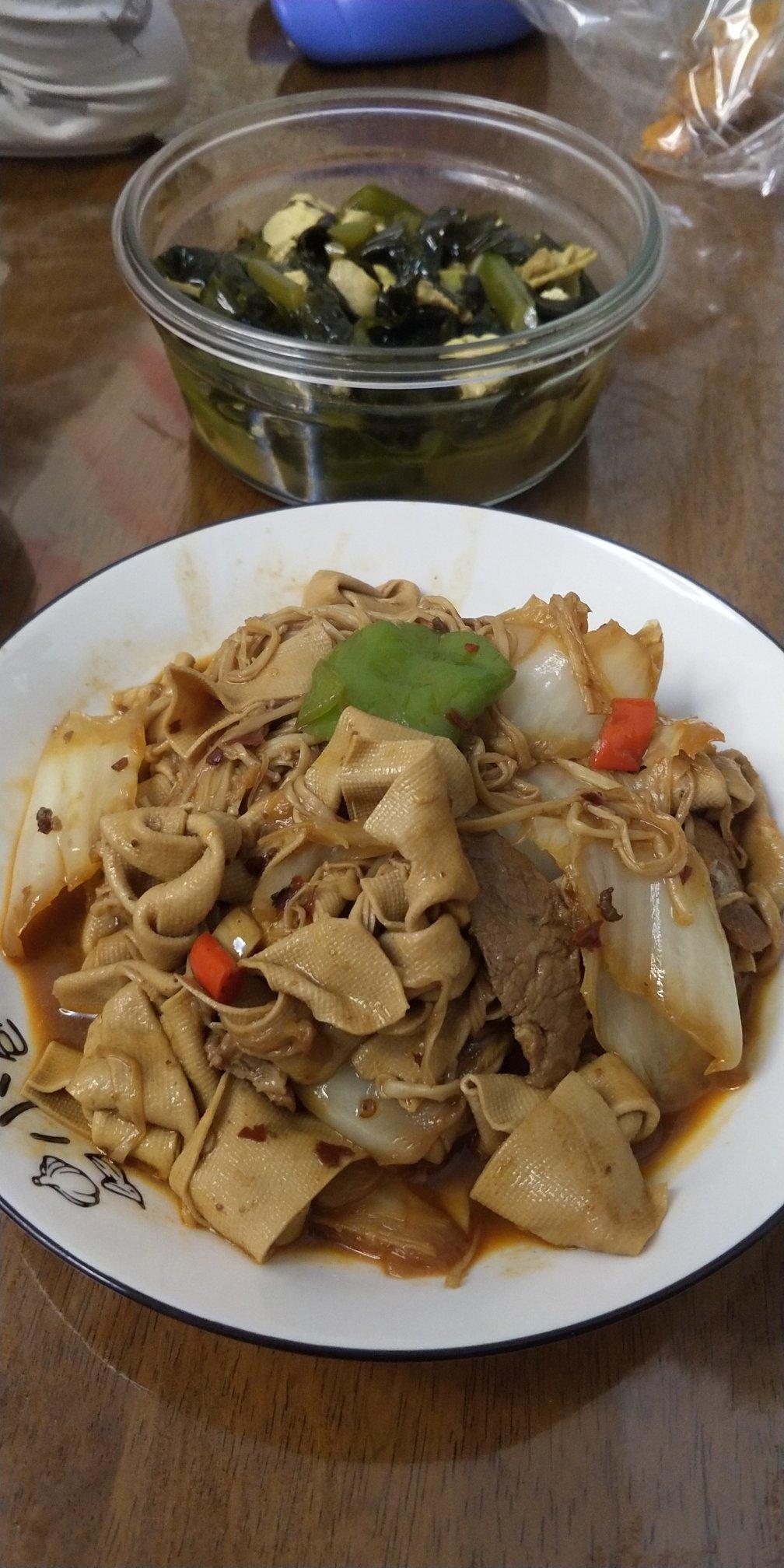 森岛眼镜做的豆腐皮炒金针菇