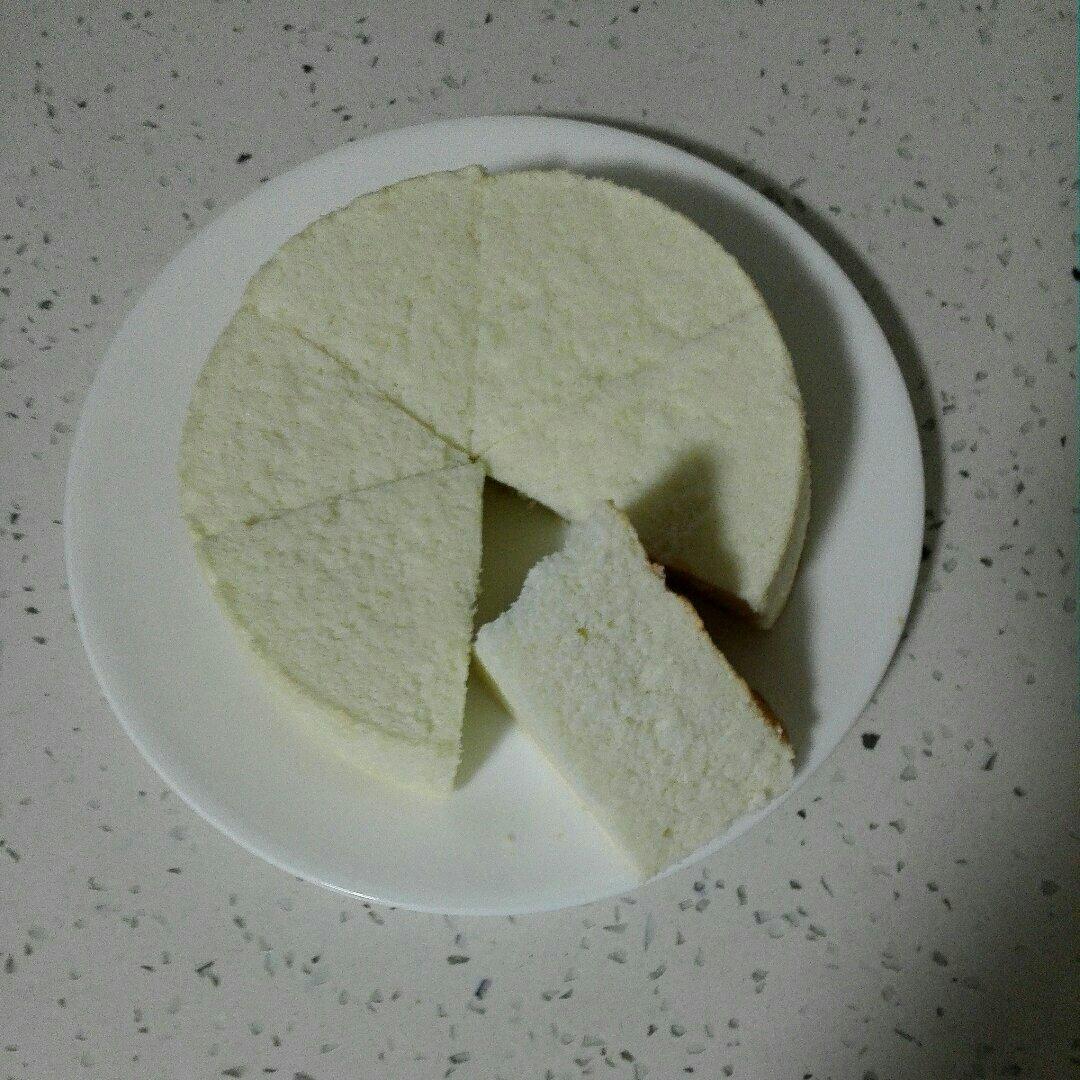 超简单的天使蛋糕，剩余蛋黄可做卡仕达酱