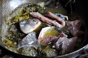 水煮酸菜鱼的做法 步骤4