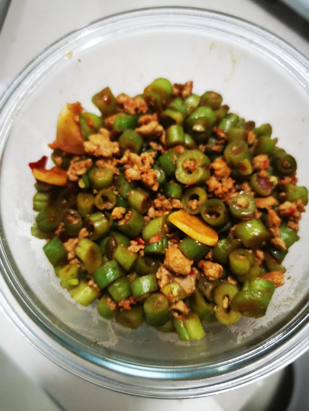 豆角炒肉末