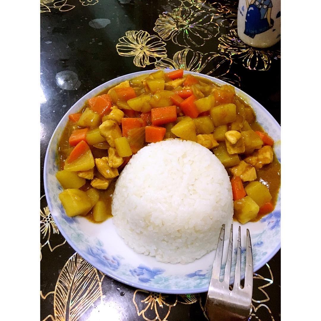咖喱鸡肉饭