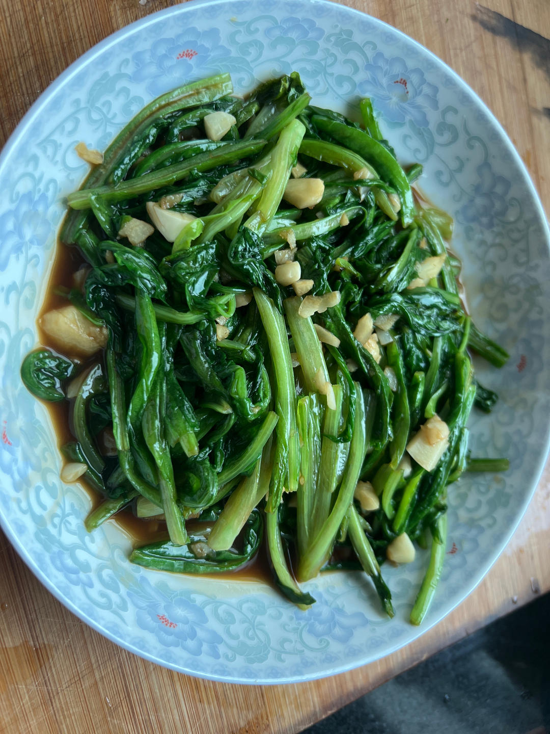 蒜蓉耗油清炒油麦菜，减脂快手菜，宝宝超爱，傻瓜步骤，屡试不爽，好吃且下饭，鲜香爽口！！