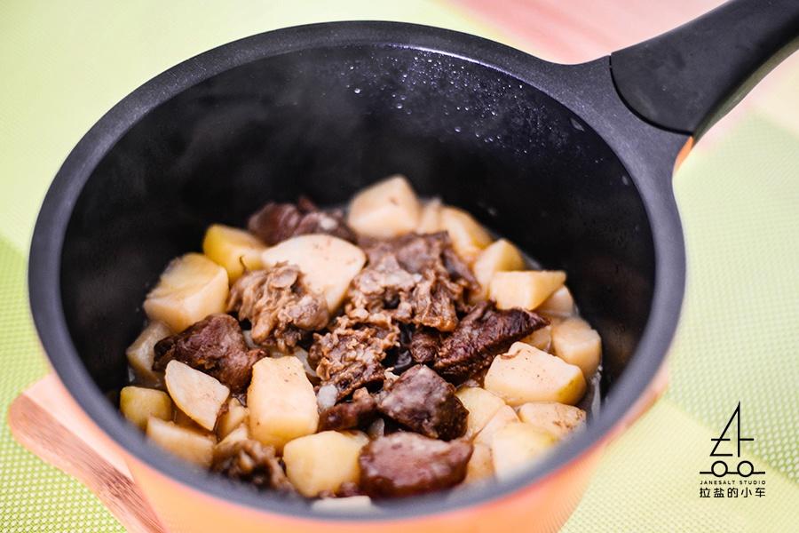 【盐大厨】【快手菜】土豆炖牛肉的做法
