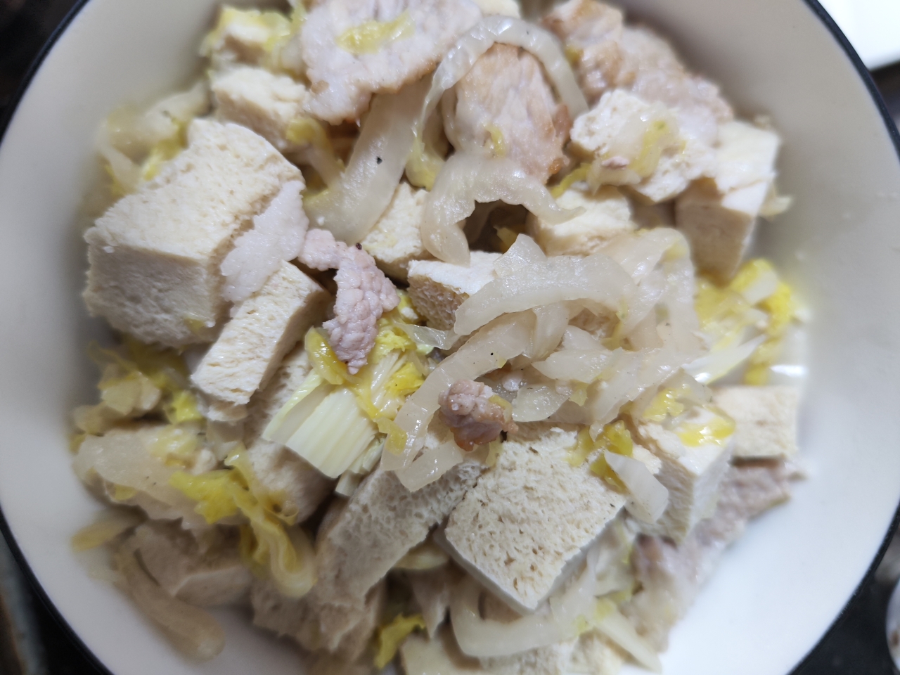 酸菜冻豆腐炖肉