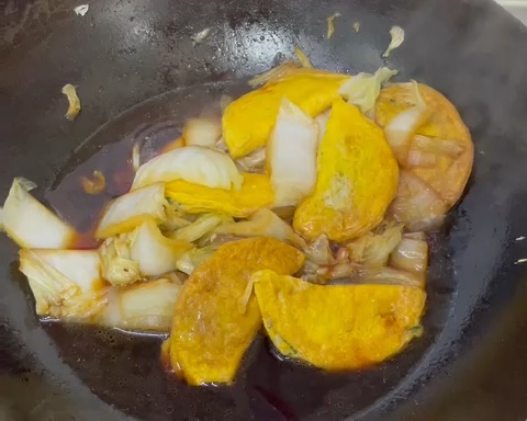红烧蛋饺白菜的做法 步骤4