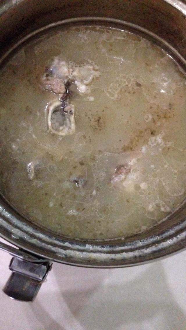 鸡肉绍子豆汤面的做法 步骤1