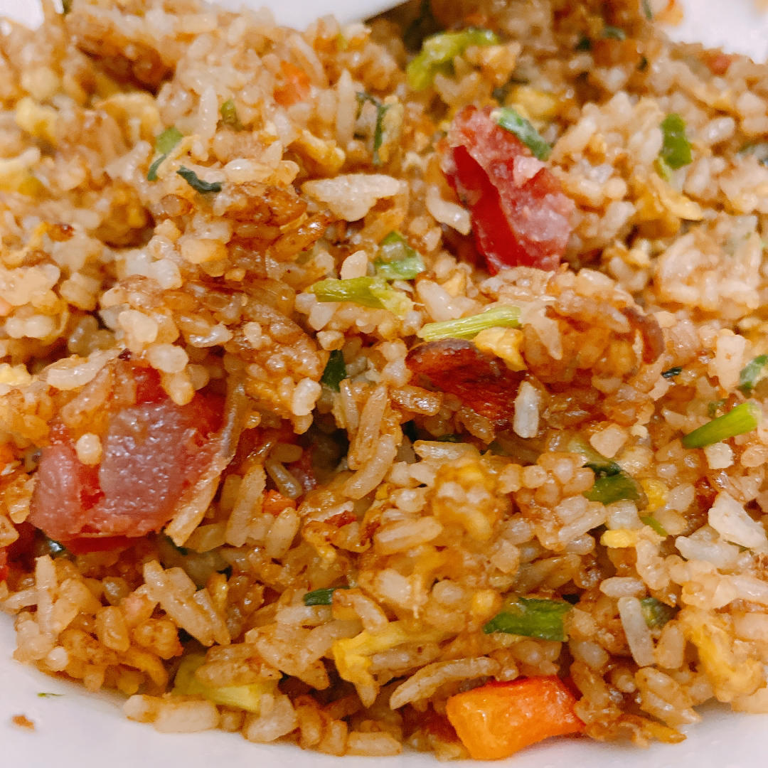 腊肠炒饭