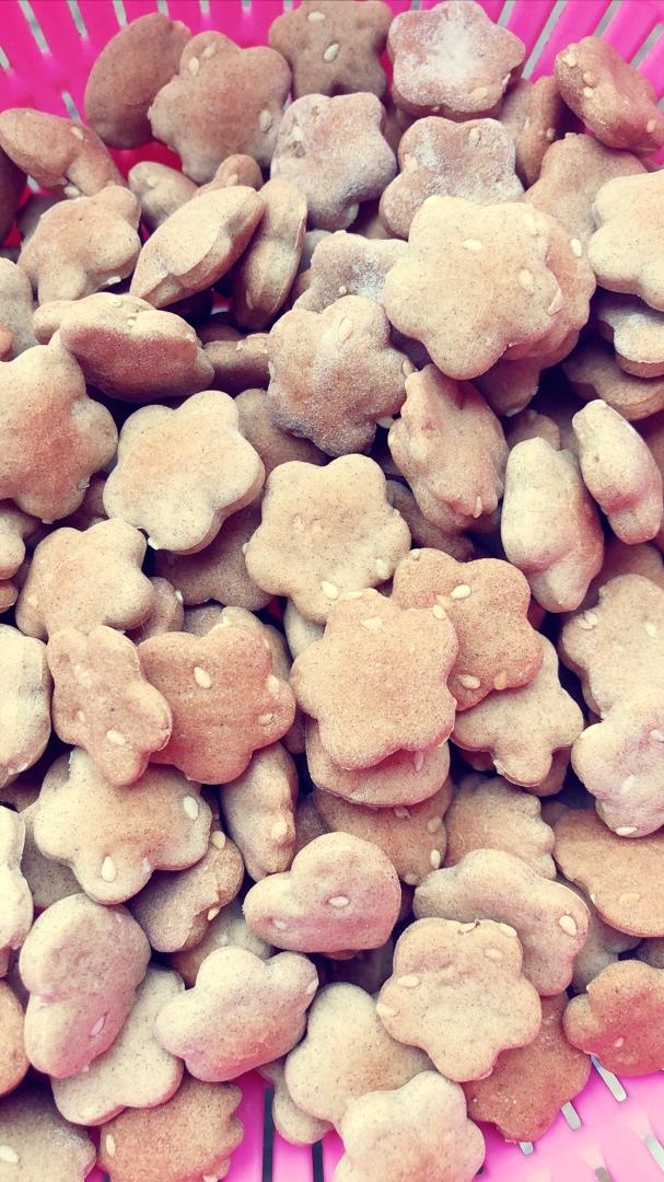 低卡减肥无油无糖全麦梳打饼干