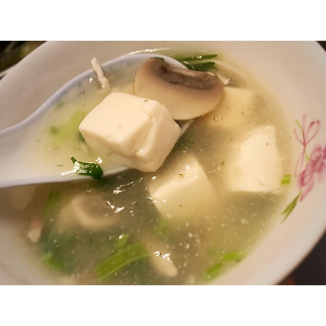 豆腐蘑菇汤