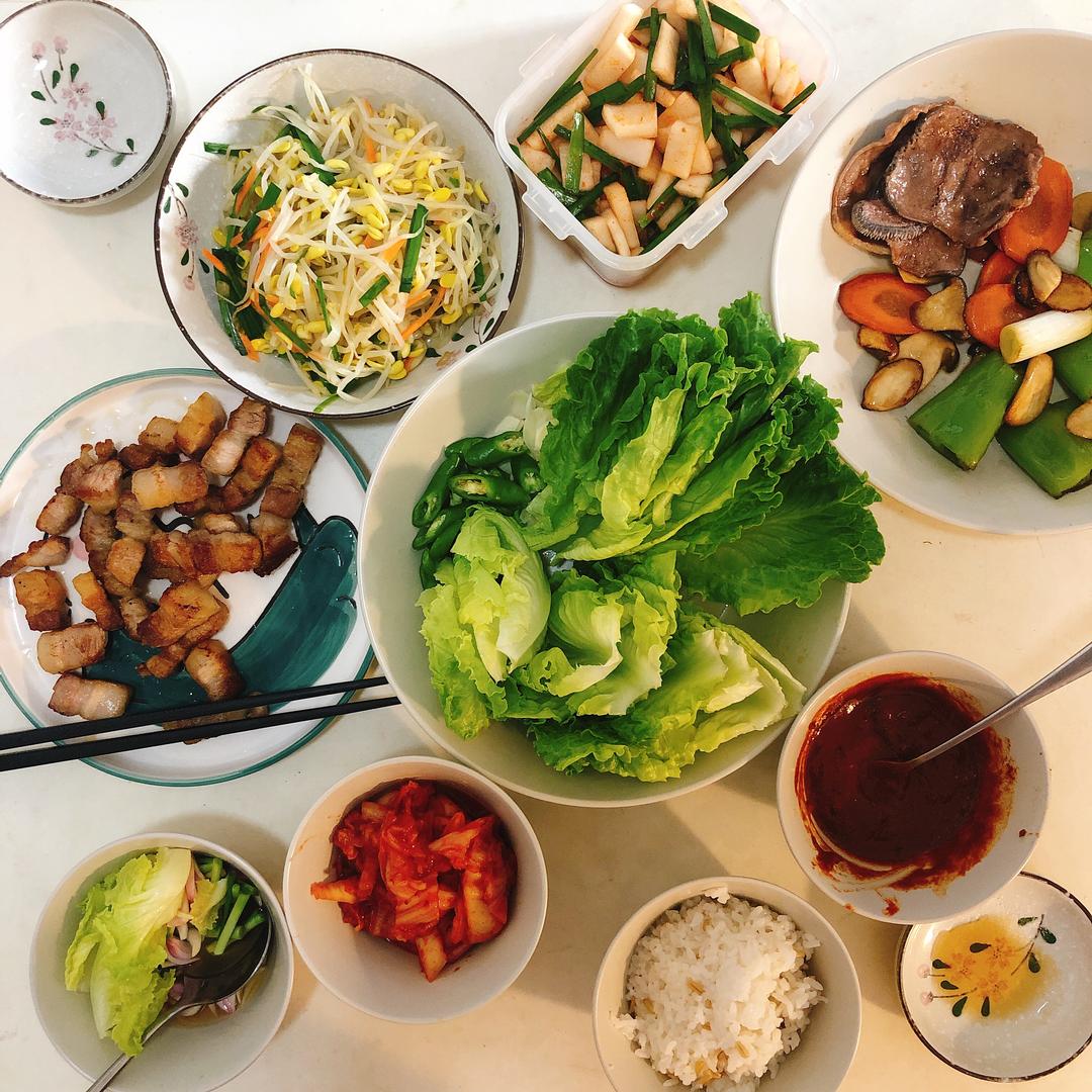 流水的韩式料理，铁打的酱