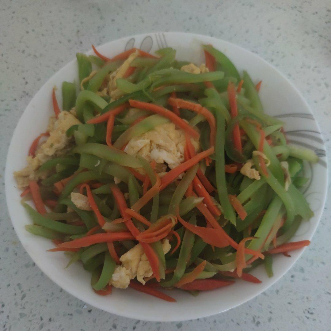 莴笋炒鸡蛋