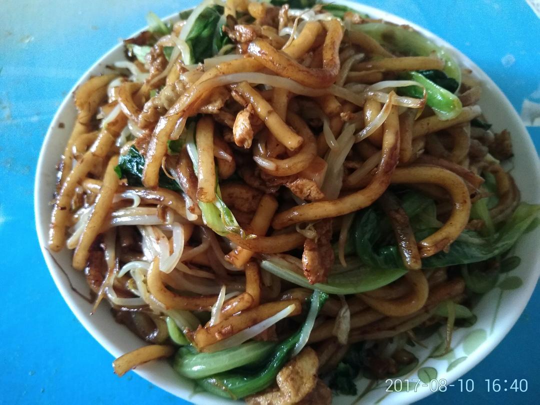 鲜蔬鸡蛋炒土豆粉