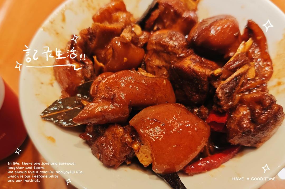 美味的家常菜：红烧猪蹄