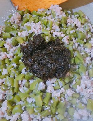 橄榄菜肉末炒刀豆的做法 步骤4
