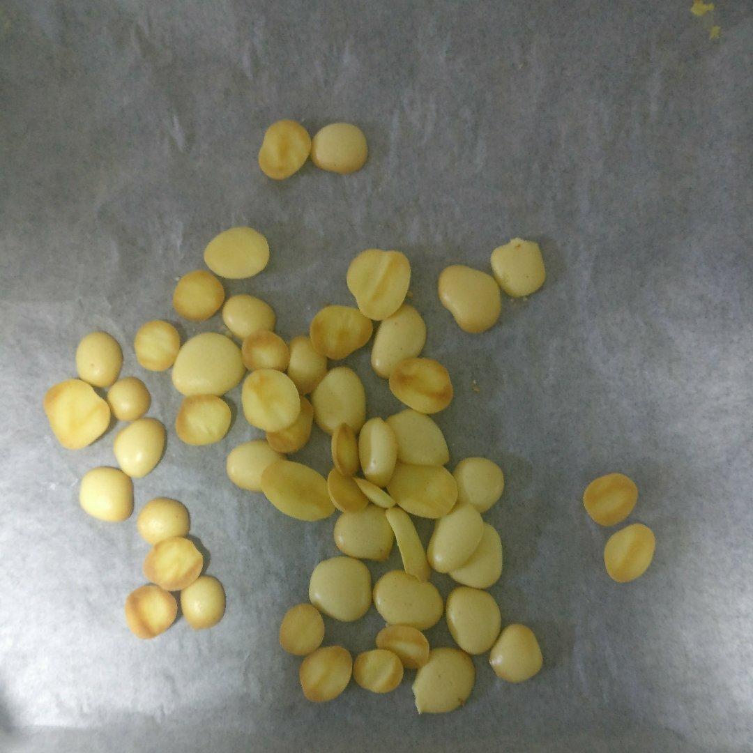 入口即化的蛋黄小饼干