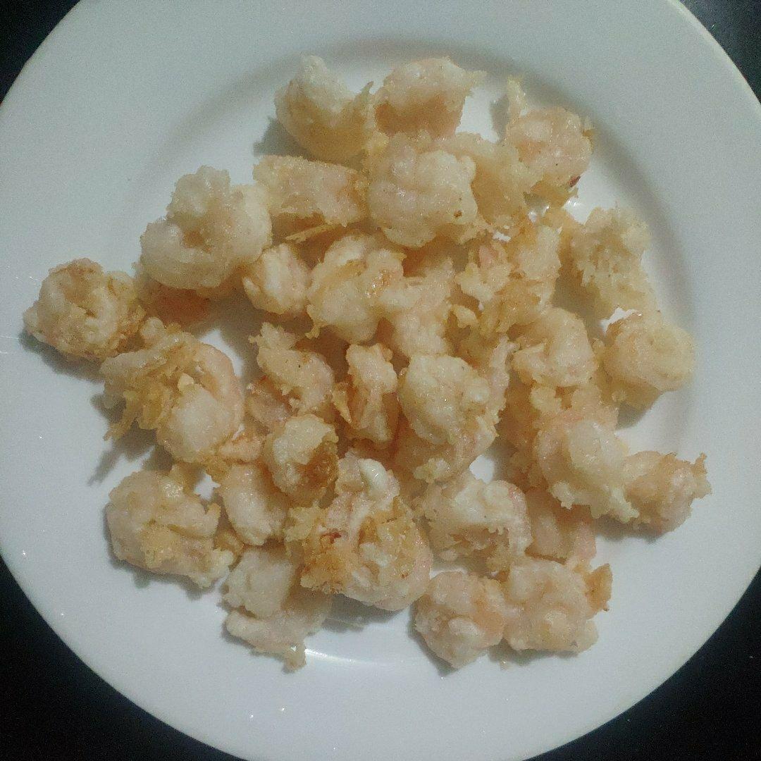 软炸虾仁 简单又好吃的软嫩虾仁做法