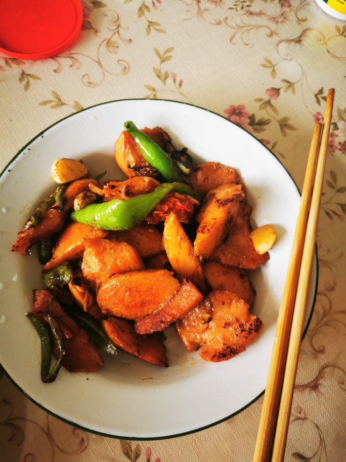 爆炒午餐肉