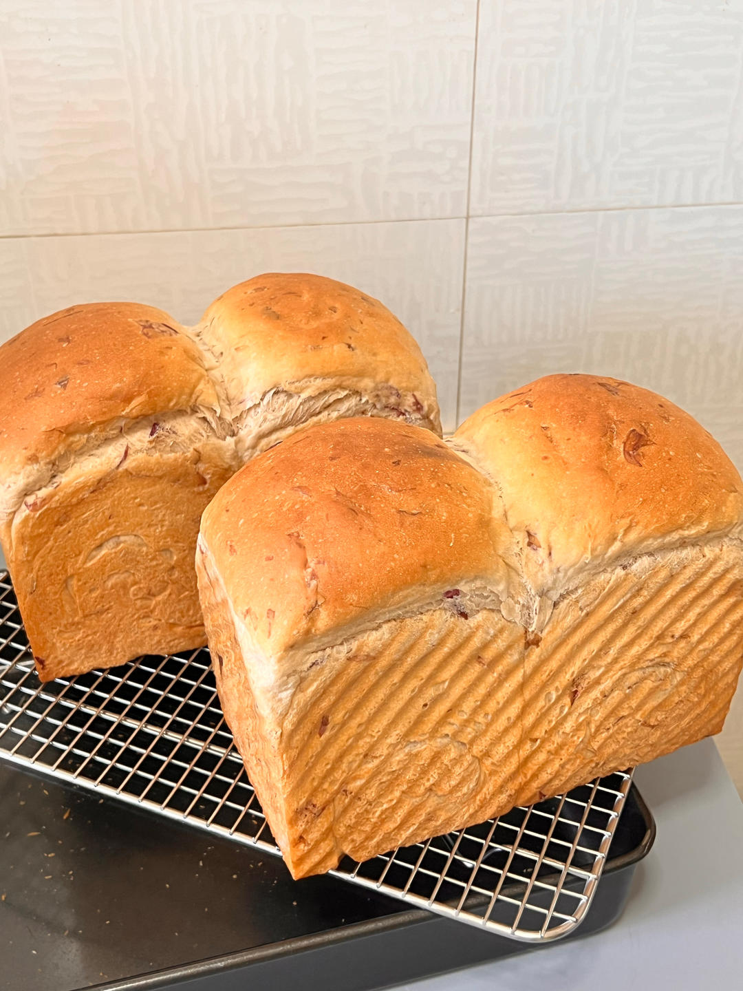 色与香同赋的玫瑰吐司